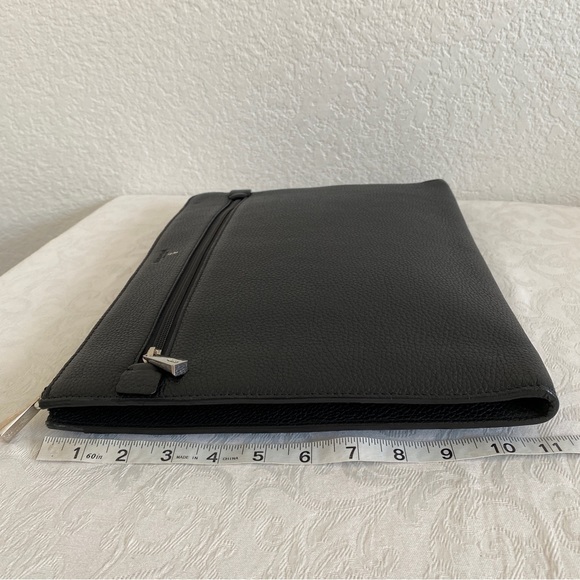 Serapian Leather Document laptop Case - Picture 6 of 12